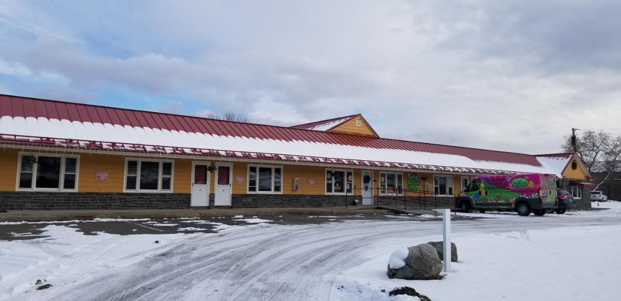 Middlebury Sweets Motel Dış mekan fotoğraf